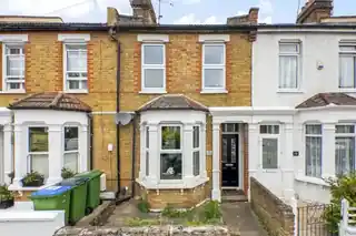 13 Rathmore Road, photo 2