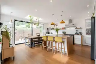 13 Richmond Road, photo 2