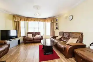 13 Robin Crescent, photo 2