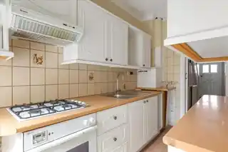 13 Rosedew Road, photo 4