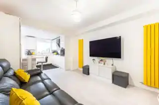 13 Rosehill Gardens, photo 2