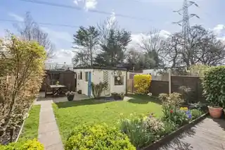 13 Sherborne Road, photo 3