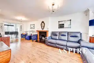 13 Sowrey Avenue, photo 3