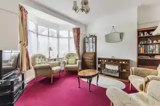13 St Margarets Avenue, photo 2