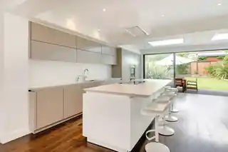 13 The Vale, photo 3