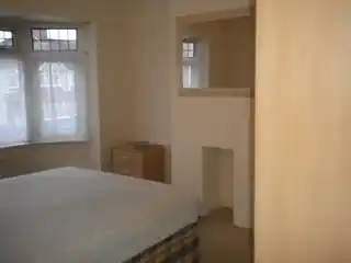 13 Woodgrange Avenue, photo 3