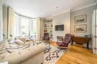 130 Cranworth Gardens, photo 2