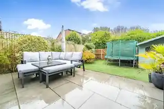 130 King Charles Road, photo 4