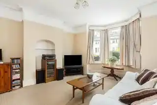 130 Windmill Road, photo 2