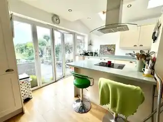 131 Chessington Avenue, photo 2