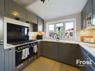 131 Fernside Avenue, photo 3