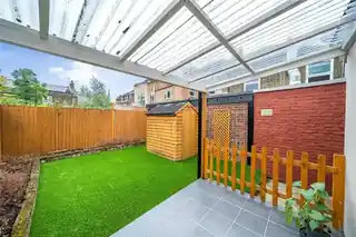 131 Hewitt Road, photo 2