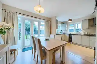 131 Latchmere Lane, photo 4