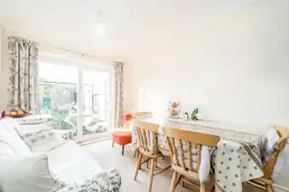 131 Spencer Road, photo 4