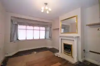 132 Tudor Drive, photo 2