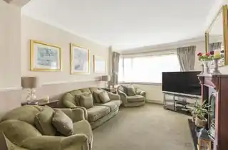 133 Adelphi Crescent, photo 2