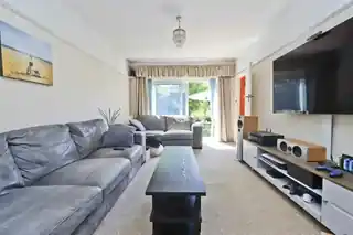 133 Evelyn Avenue, photo 3