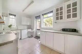 133 Tolcarne Drive, photo 2