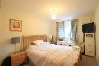 133 Varsity Drive, photo 4
