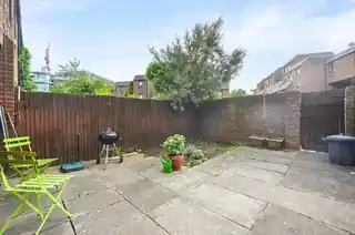 133 Wood Lane, photo 4