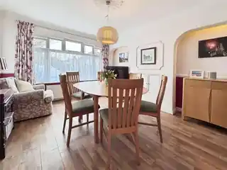 134 Hythe Avenue, photo 4