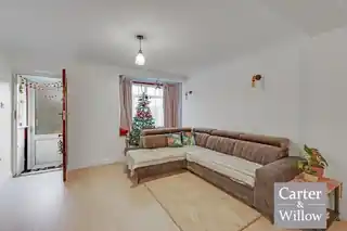 134 Oval Road North, photo 4