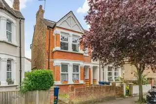 134A Oaklands Road, photo 3