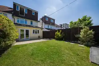 135 Dumbreck Road, photo 2
