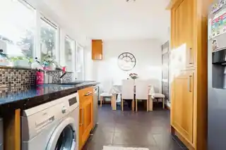 135 Highfield Road, photo 4