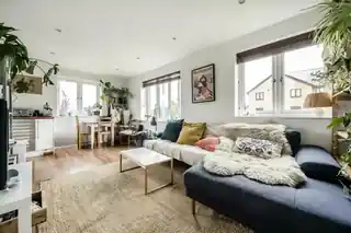 135 Riverside Close, photo 4