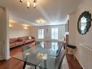 136 Battery Road, photo 2