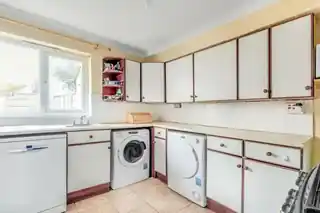 136 Bensham Lane, photo 4