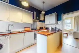 136 Oaklands Road, photo 3