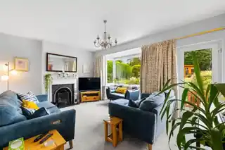 136 Riddlesdown Road, photo 3