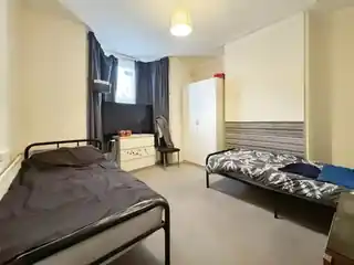 137 Stratford Road, photo 3