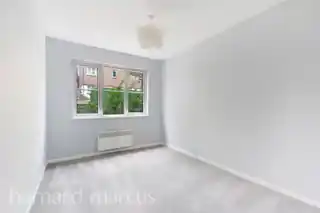139 Autumn Drive, photo 4