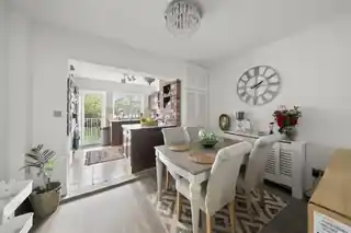 139 Clyfford Road, photo 3