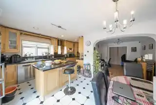 139 Stafford Road, photo 4