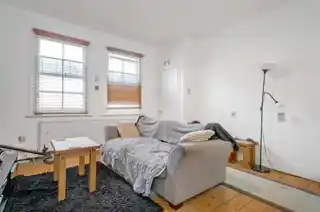 13A St Louis Road, photo 3