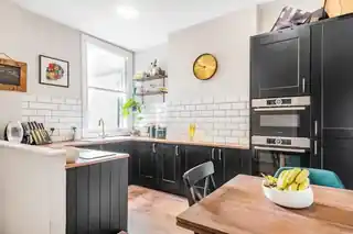 13B Beckwith Road, photo 2