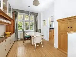 14 Alberon Gardens, photo 3
