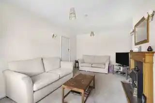 14 Ash Close, photo 3