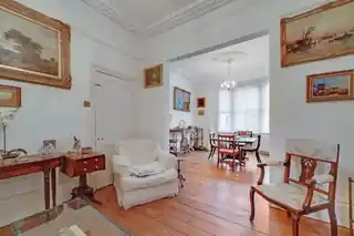 14 Ashmount Road, photo 2