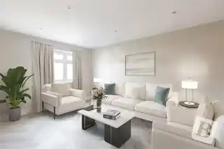 14 Berkeley Close, photo 2