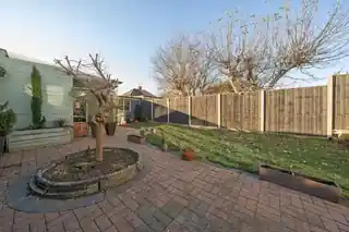 14 Birkdale Road, photo 3