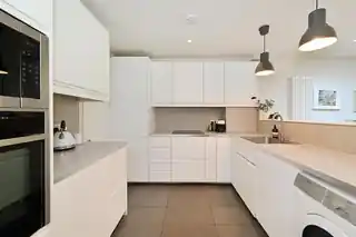 14 Carbis Road, photo 3