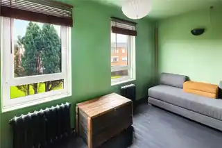 14 Castle Close, photo 4