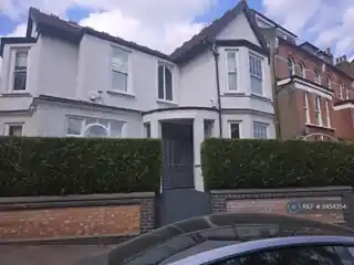 14 Causton Road, photo 2