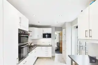 14 Colmer Road, photo 2