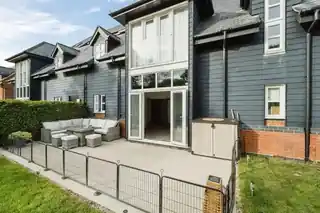 14 Cornsland Close, photo 2